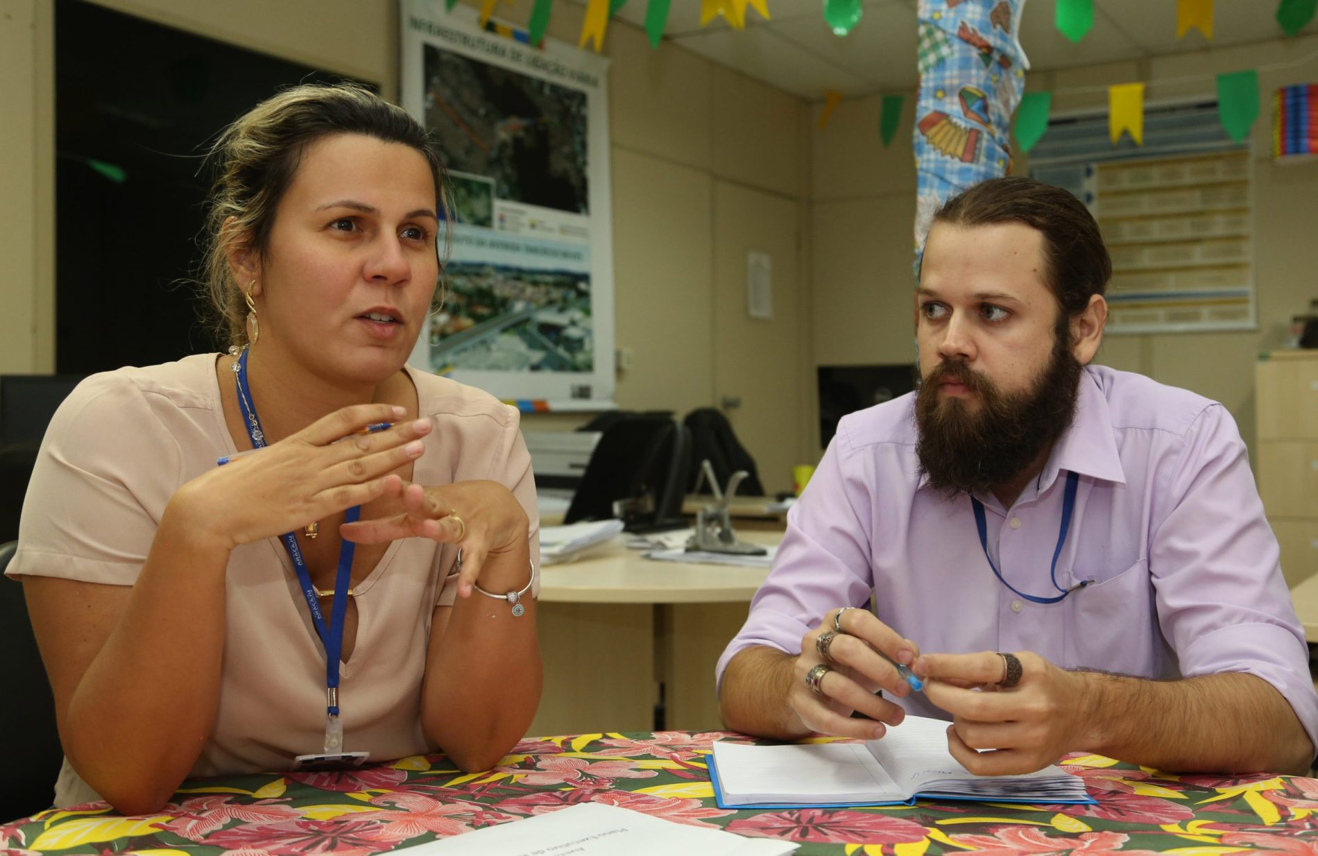 Michele Lemos e Paulo Varela explicam como será o processo (Foto: Ana Lícia Menezes)